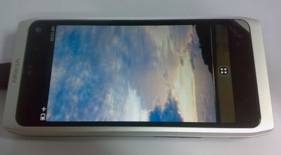 неподтвержденная фотография второго прототипа N950